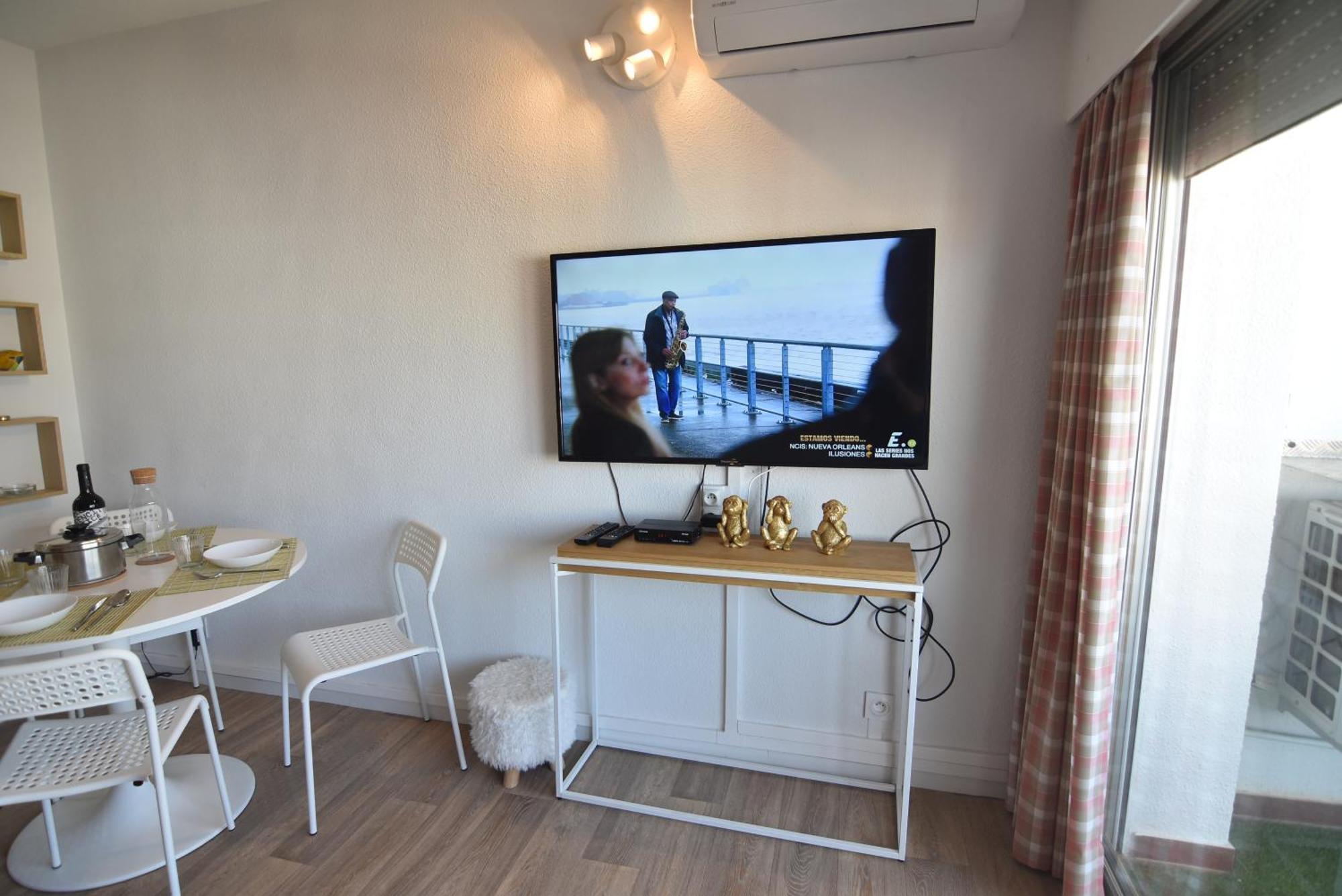 Rnet - Rhc 3502 Center Apartment